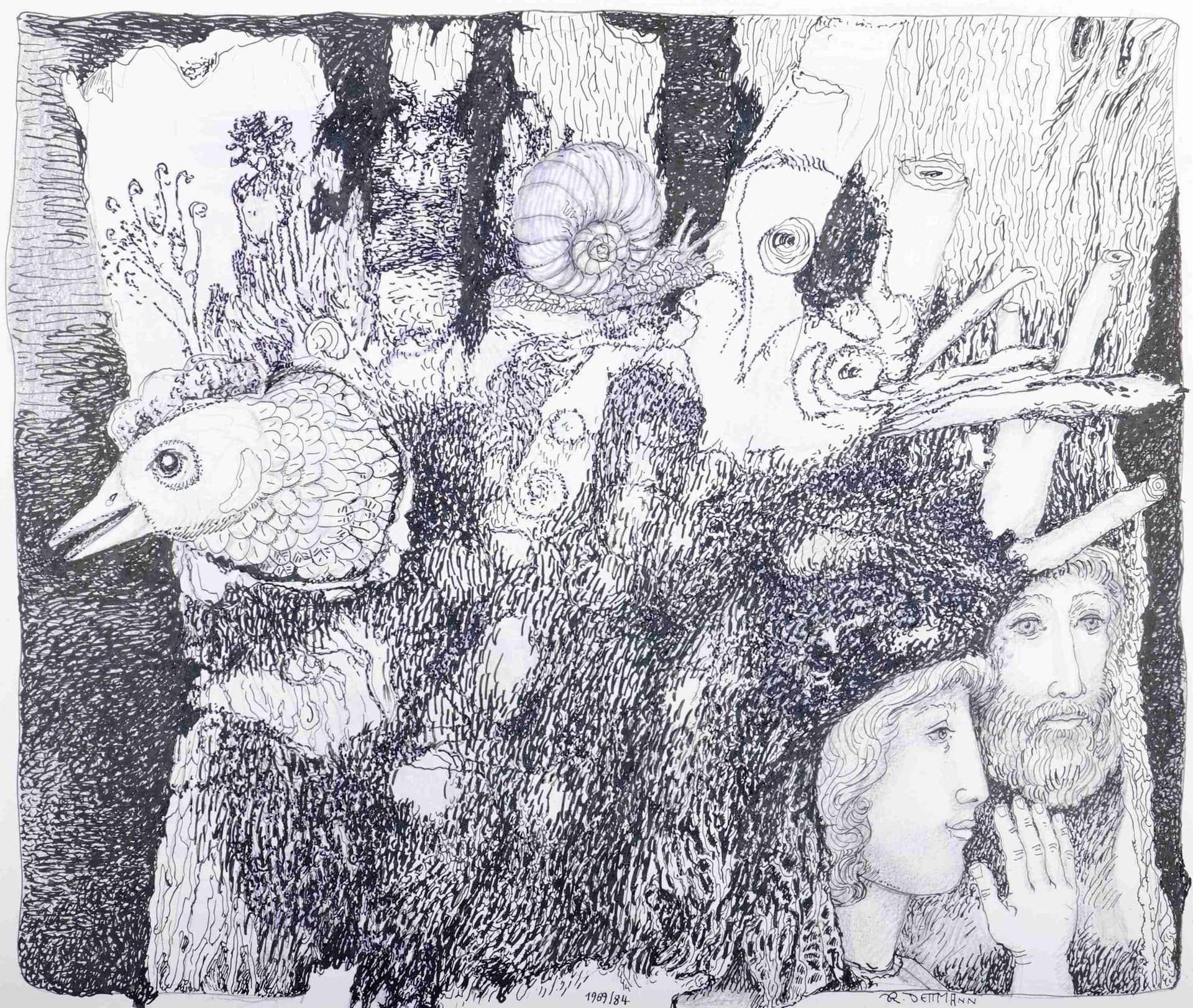 Kopfpaar neben belebtem Baum